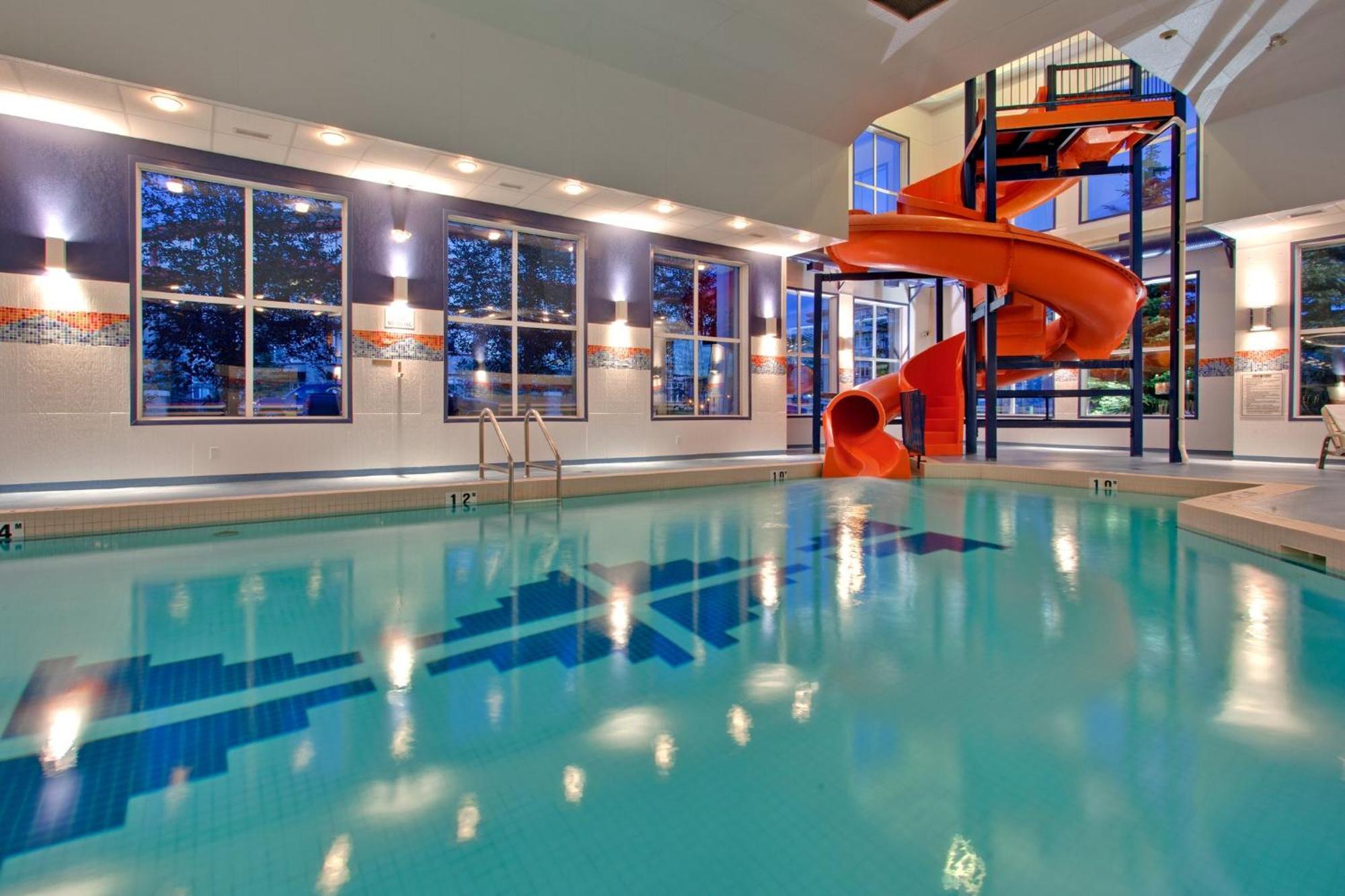 Holiday Inn Express Calgary South By Ihg YYC Exterior foto